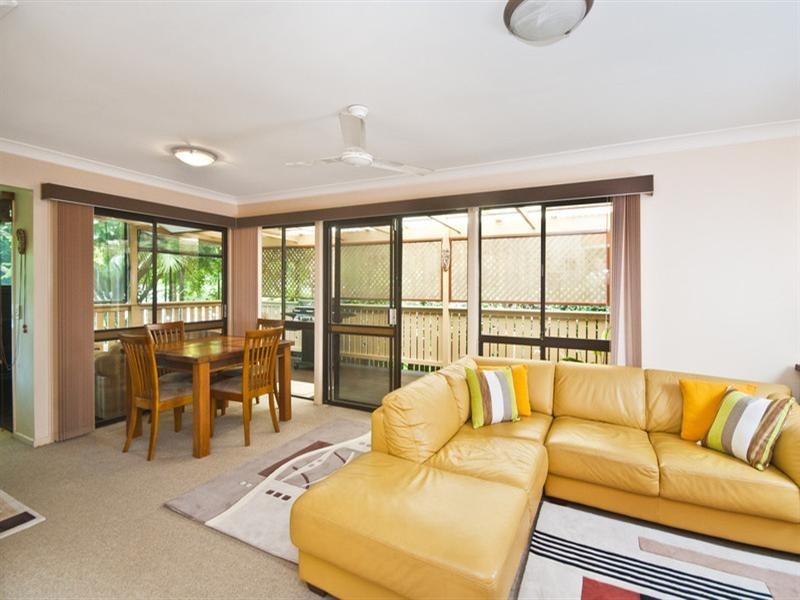 12 Regent Street, Currumbin QLD 4223