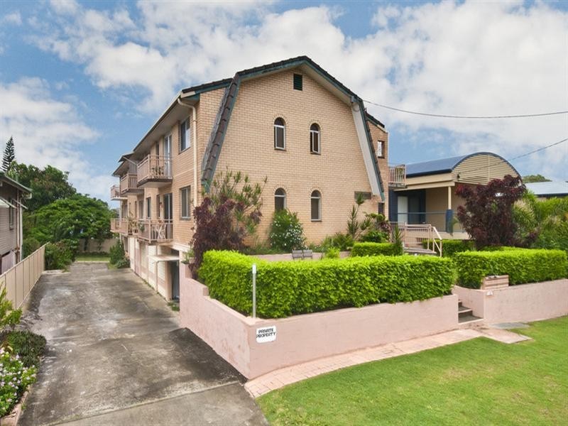 4/10 Tenth Avenue, Palm Beach QLD 4221