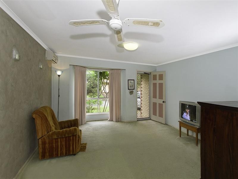 2/92 Bienvenue Drive, Currumbin Waters QLD 4223