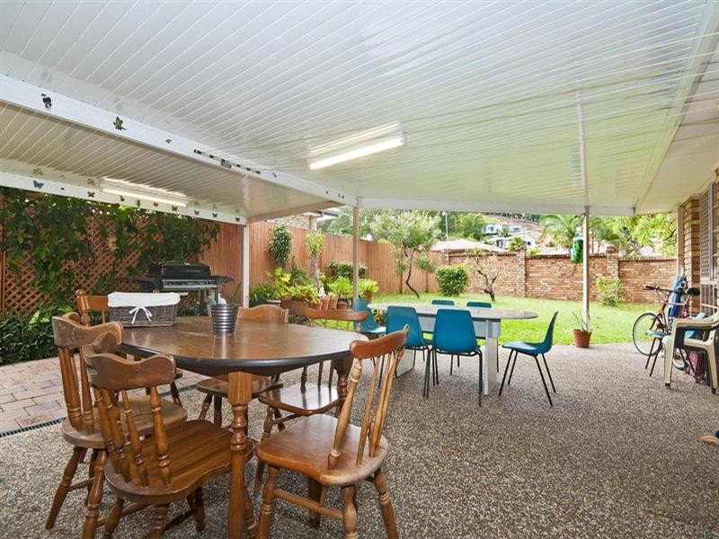 1 Roker Drive, Currumbin Waters QLD 4223