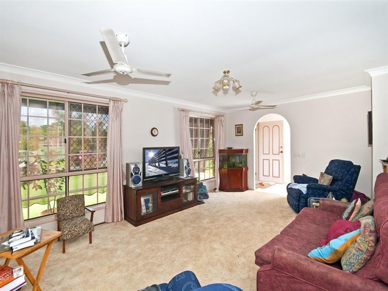 1 Roker Drive, Currumbin Waters QLD 4223