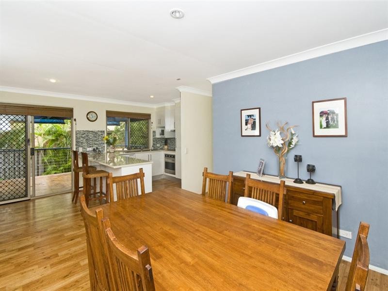 39 Zinnea Street, Elanora QLD 4221