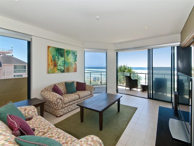 2/1285 Gold Coast Highway, Palm Beach QLD 4221