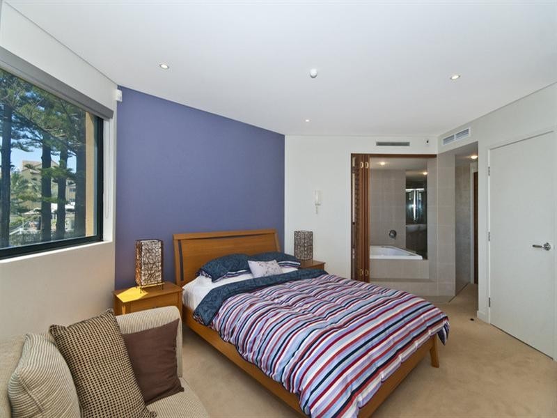 2/1285 Gold Coast Highway, Palm Beach QLD 4221