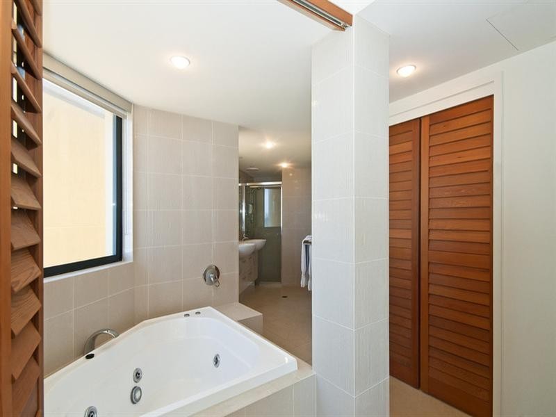 2/1285 Gold Coast Highway, Palm Beach QLD 4221