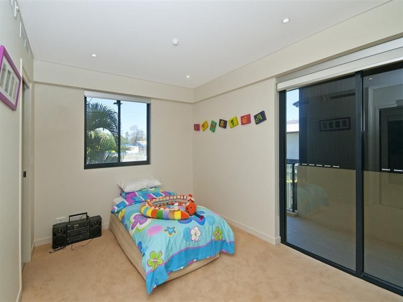 2/1285 Gold Coast Highway, Palm Beach QLD 4221