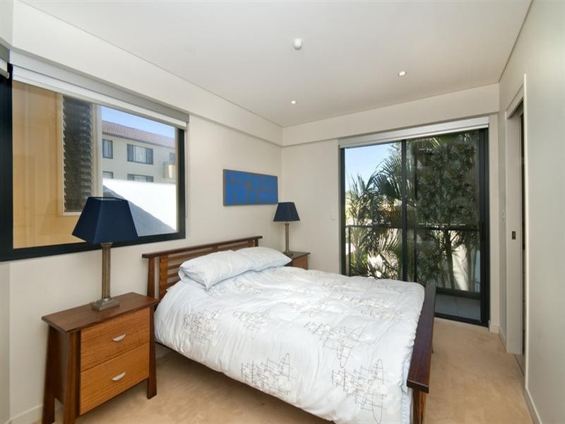 2/1285 Gold Coast Highway, Palm Beach QLD 4221