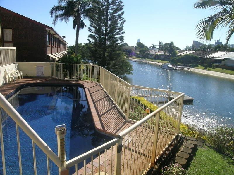 5/15 Aqulia Court, Mermaid Waters QLD 4218