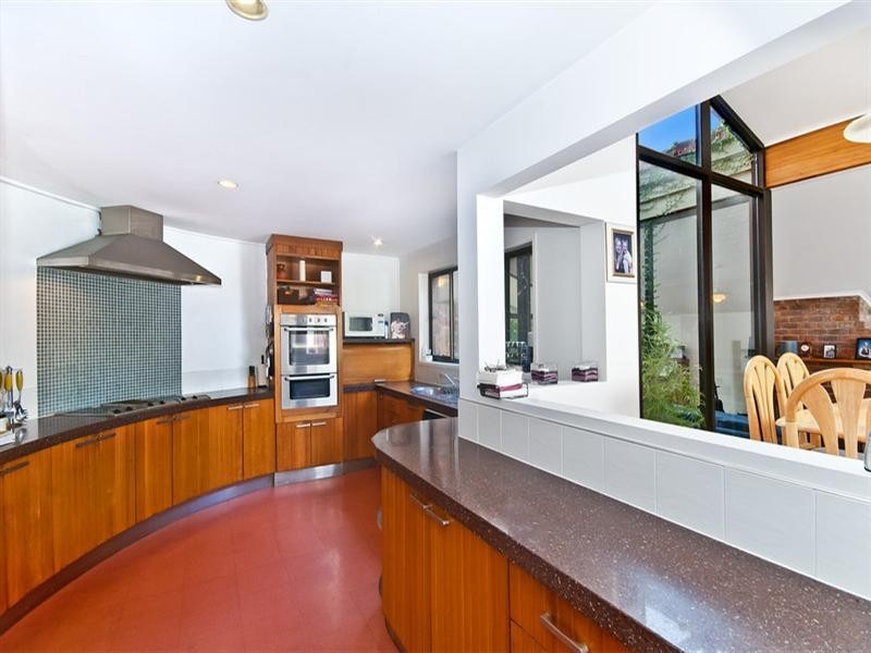 118 Tallebudgera Drive, Palm Beach QLD 4221