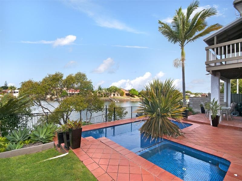 118 Tallebudgera Drive, Palm Beach QLD 4221