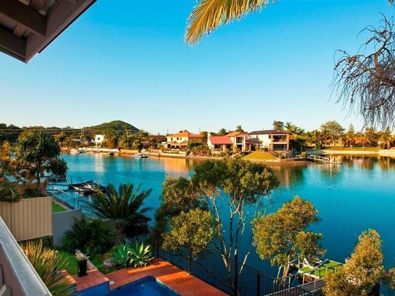 118 Tallebudgera Drive, Palm Beach QLD 4221