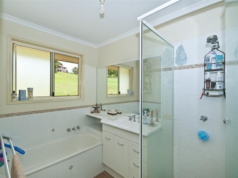 74 Andrews Road, Tallebudgera QLD 4228