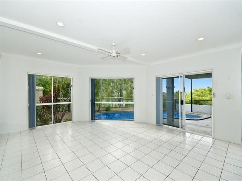 45 Doubleview Drive, Elanora QLD 4221