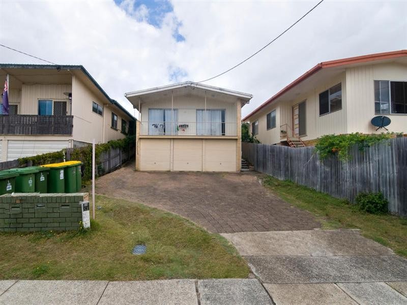 2/22 Twenty Seventh Avenue, Palm Beach QLD 4221