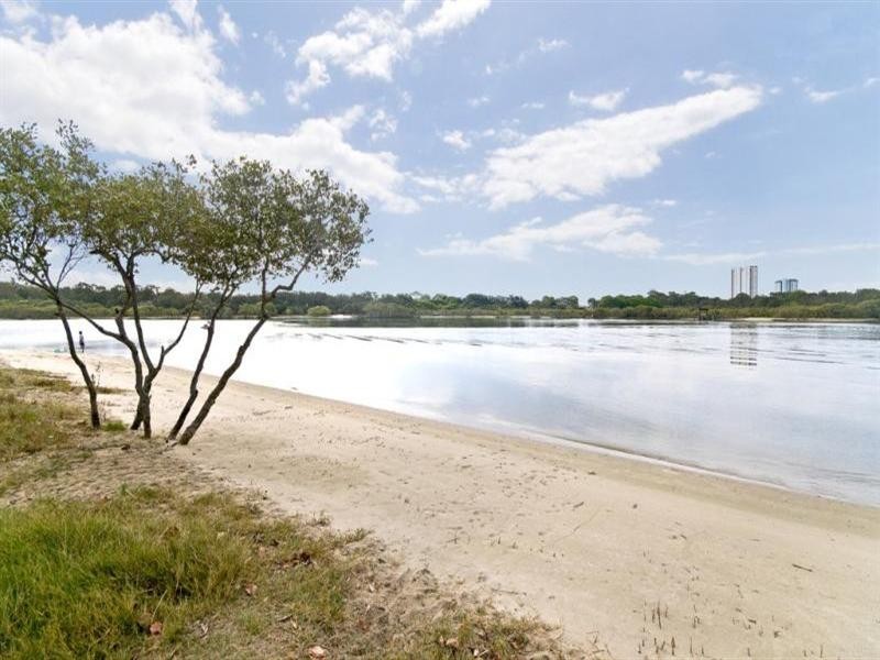 4/74 Duringan Street, Currumbin QLD 4223