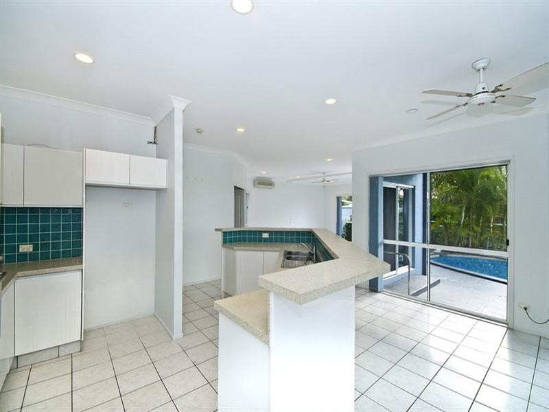 45 Doubleview Drive, Elanora QLD 4221