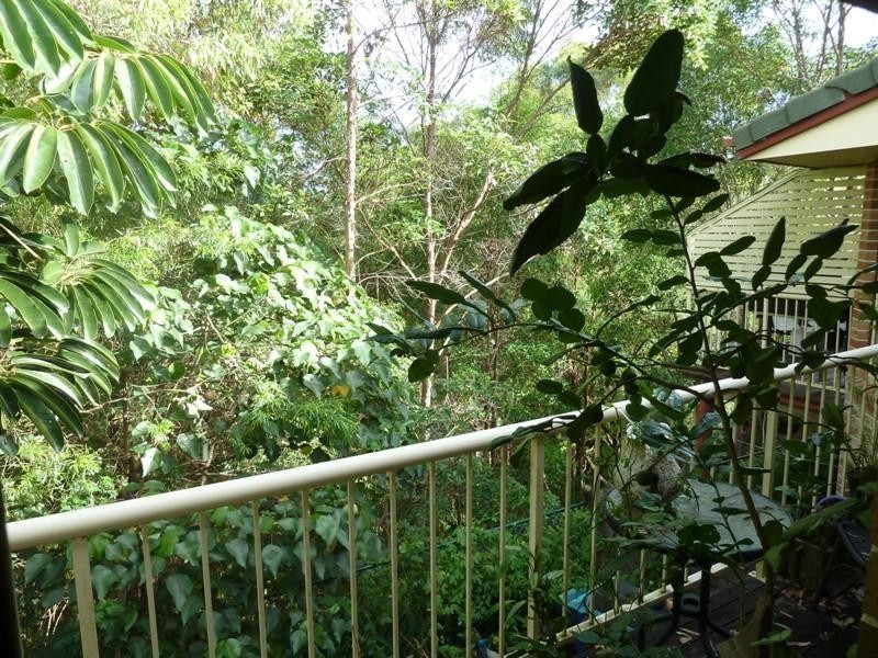 9/2 Simpsons Road, Elanora QLD 4221
