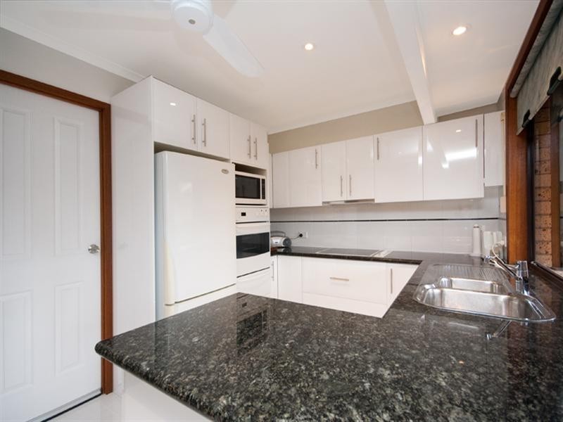 30/6 Galleon Way, Currumbin Waters QLD 4223