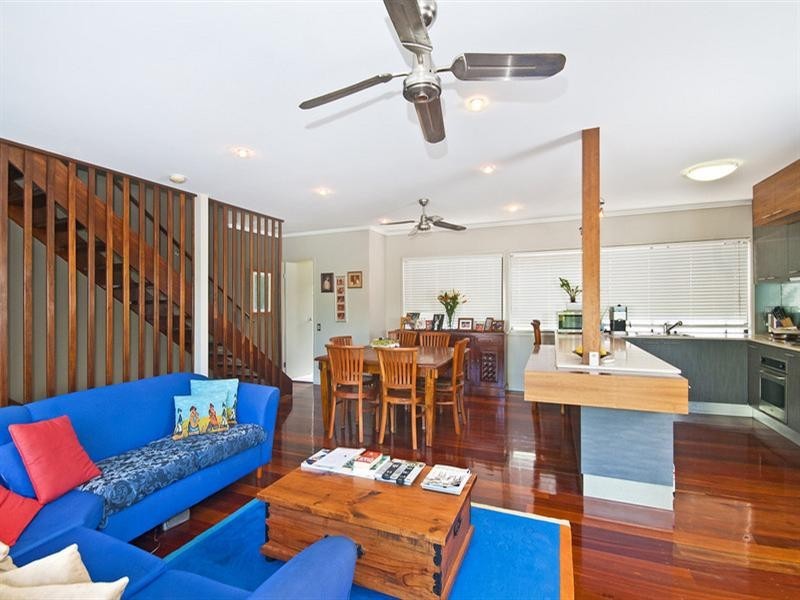 2/15 TwentySecond Avenue, Palm Beach QLD 4221