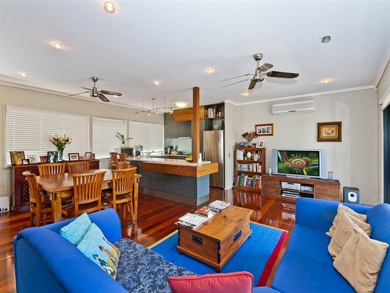 2/15 TwentySecond Avenue, Palm Beach QLD 4221