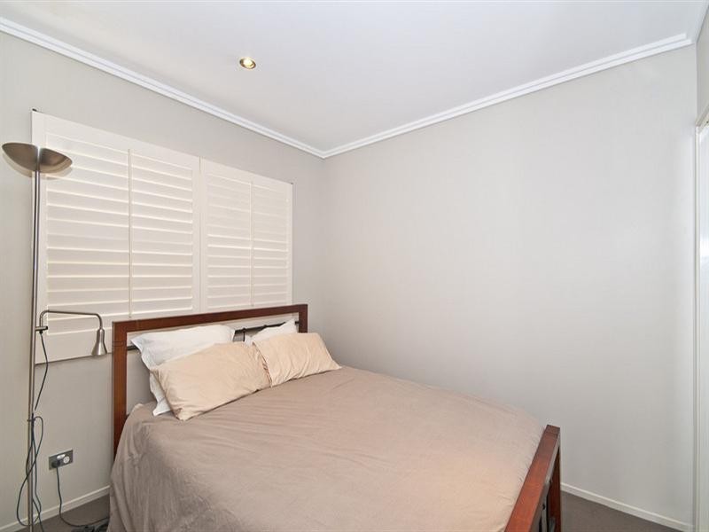 2/15 TwentySecond Avenue, Palm Beach QLD 4221