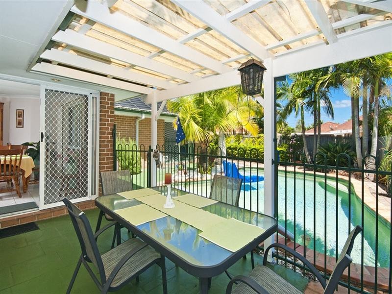 132 Bienvenue Drive, Currumbin Waters QLD 4223