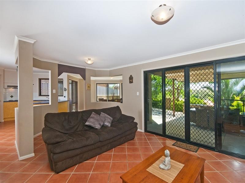 5 Casey Close, Currumbin Waters QLD 4223