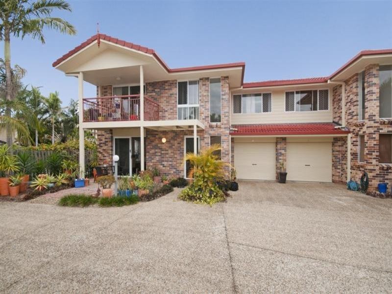 3/3 Cupania Close, Elanora QLD 4221