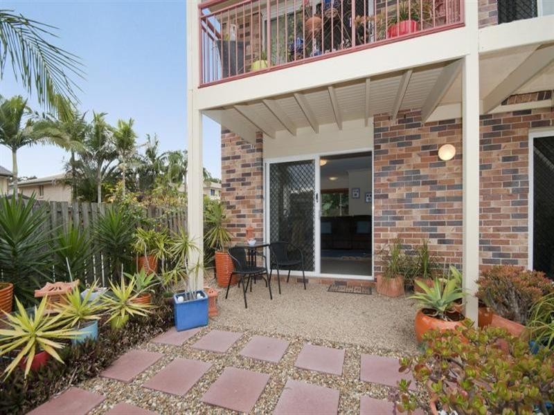 3/3 Cupania Close, Elanora QLD 4221