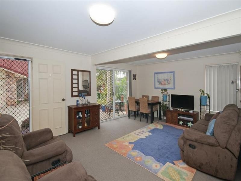3/3 Cupania Close, Elanora QLD 4221