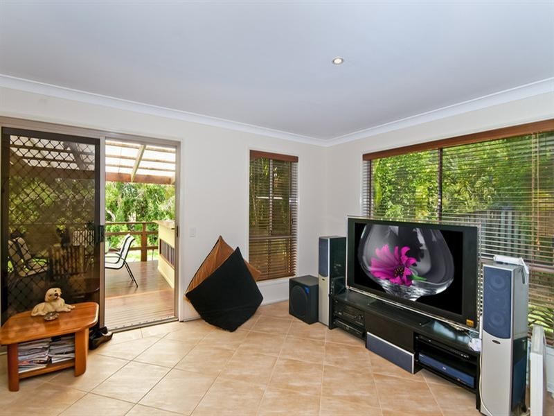 29 Cosmos Court, Elanora QLD 4221