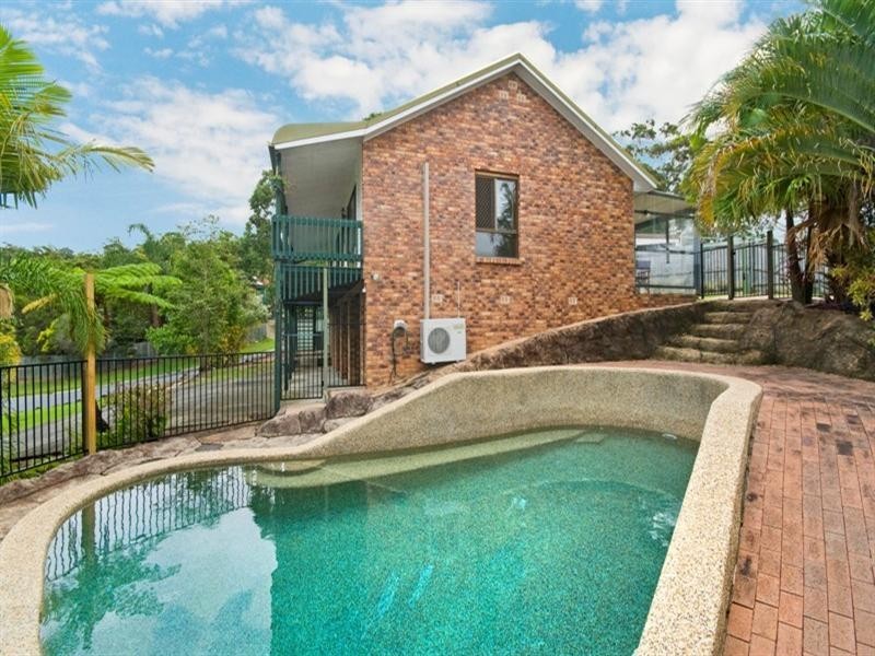 35 Ware Drive, Currumbin Waters QLD 4223