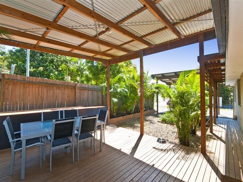 1 Brier Crescent, Varsity Lakes QLD 4227