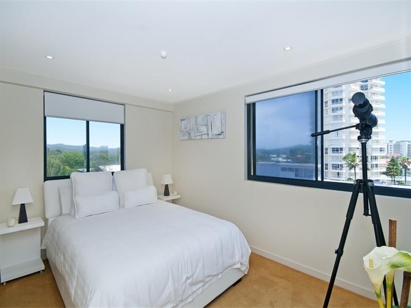 5/1285 Gold Coast Highway, Palm Beach QLD 4221