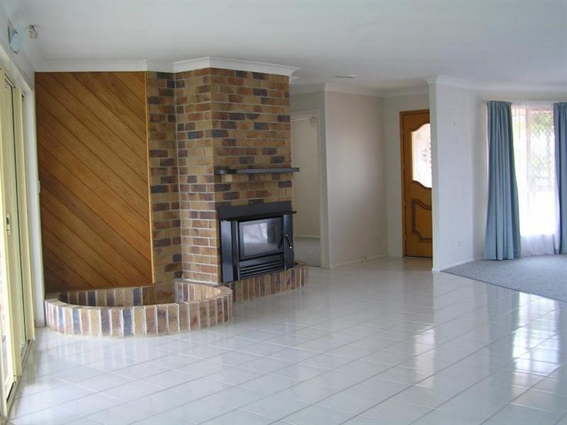 69 Angelica Street, Elanora QLD 4221