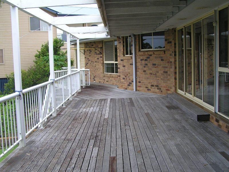 69 Angelica Street, Elanora QLD 4221