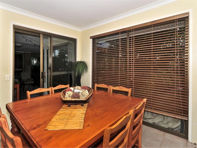 12 Darnel Street, Elanora QLD 4221