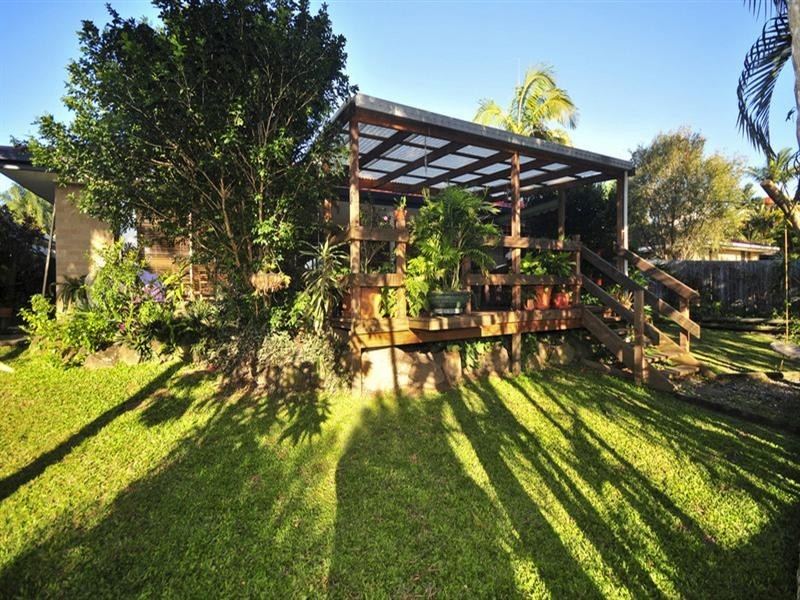 12 Darnel Street, Elanora QLD 4221
