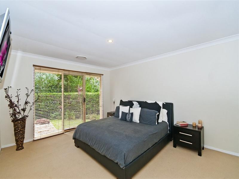 27 Forest Drive, Elanora QLD 4221