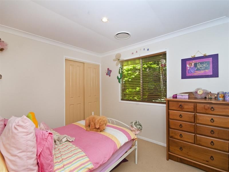 27 Forest Drive, Elanora QLD 4221