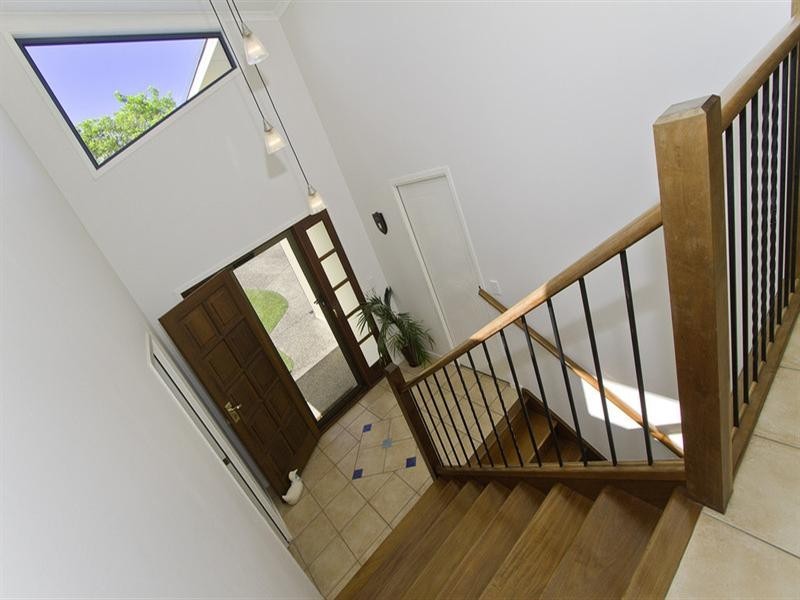 19 Nyoka Court, Elanora QLD 4221