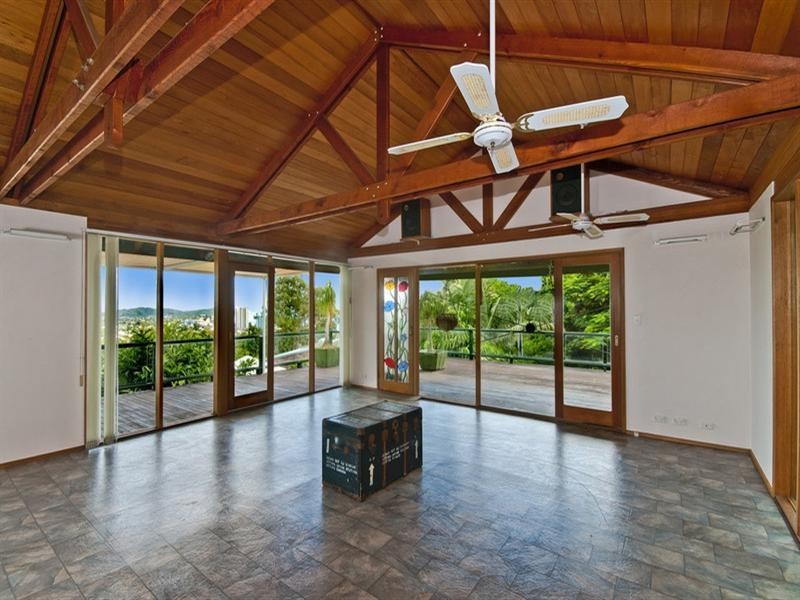 26 Pall Mall Avenue, Currumbin QLD 4223