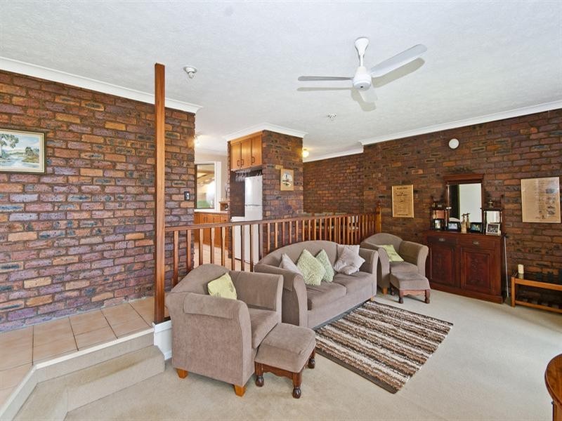 187 Simpsons Road, Elanora QLD 4221