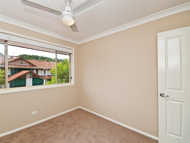 15/1 Township Drive, Burleigh Heads QLD 4220