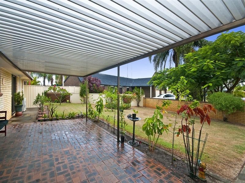 19 Kurrajong Court, Palm Beach QLD 4221