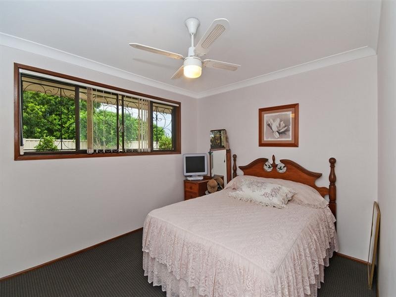 19 Kurrajong Court, Palm Beach QLD 4221