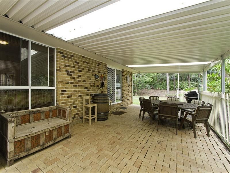 2 Dorset Place, Elanora QLD 4221