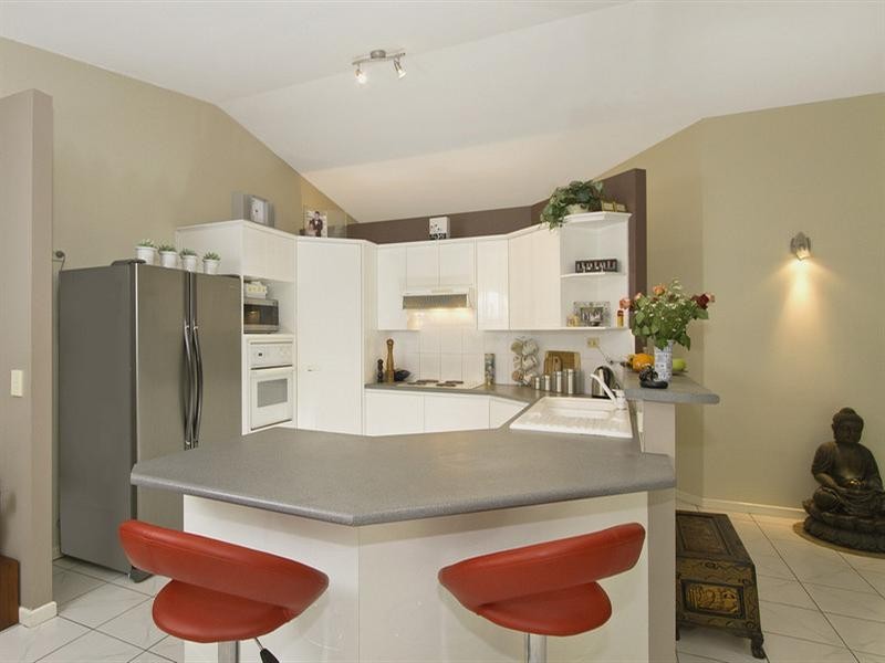 2 Dorset Place, Elanora QLD 4221