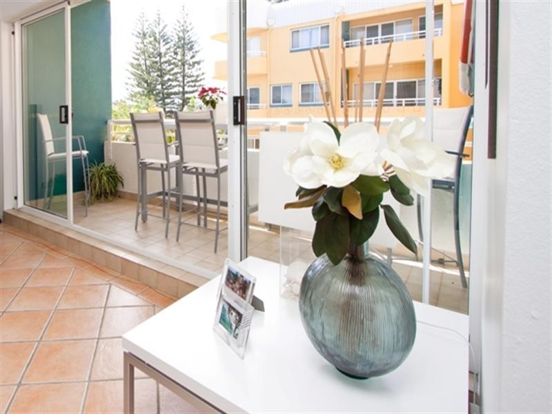 26/14 Jefferson Lane, Palm Beach QLD 4221