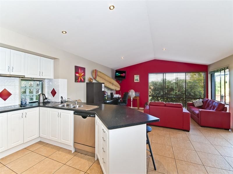 3 Casey Close, Currumbin Waters QLD 4223